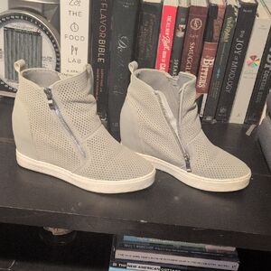 Gray Perforated Women's Wedge Sneakers